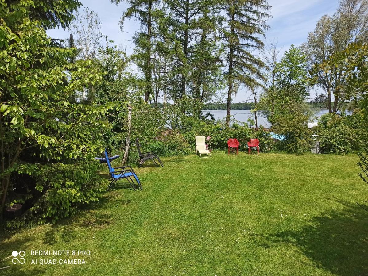 Dom Z Ogrodem Villa Laka  Exteriör bild